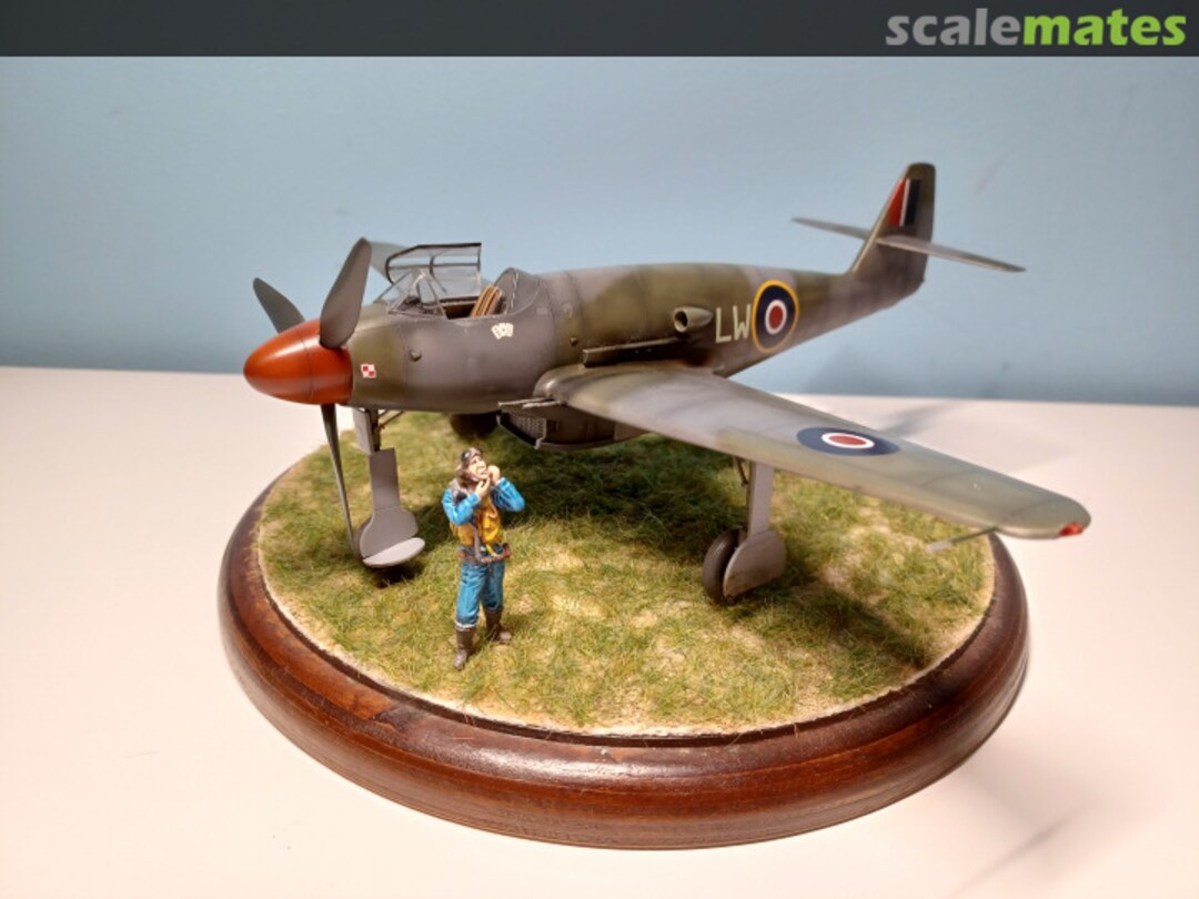 View album, image #1