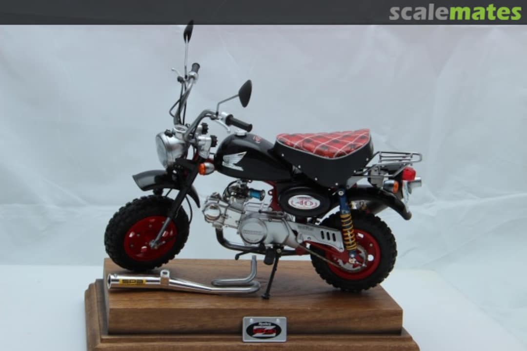 View album, image #1