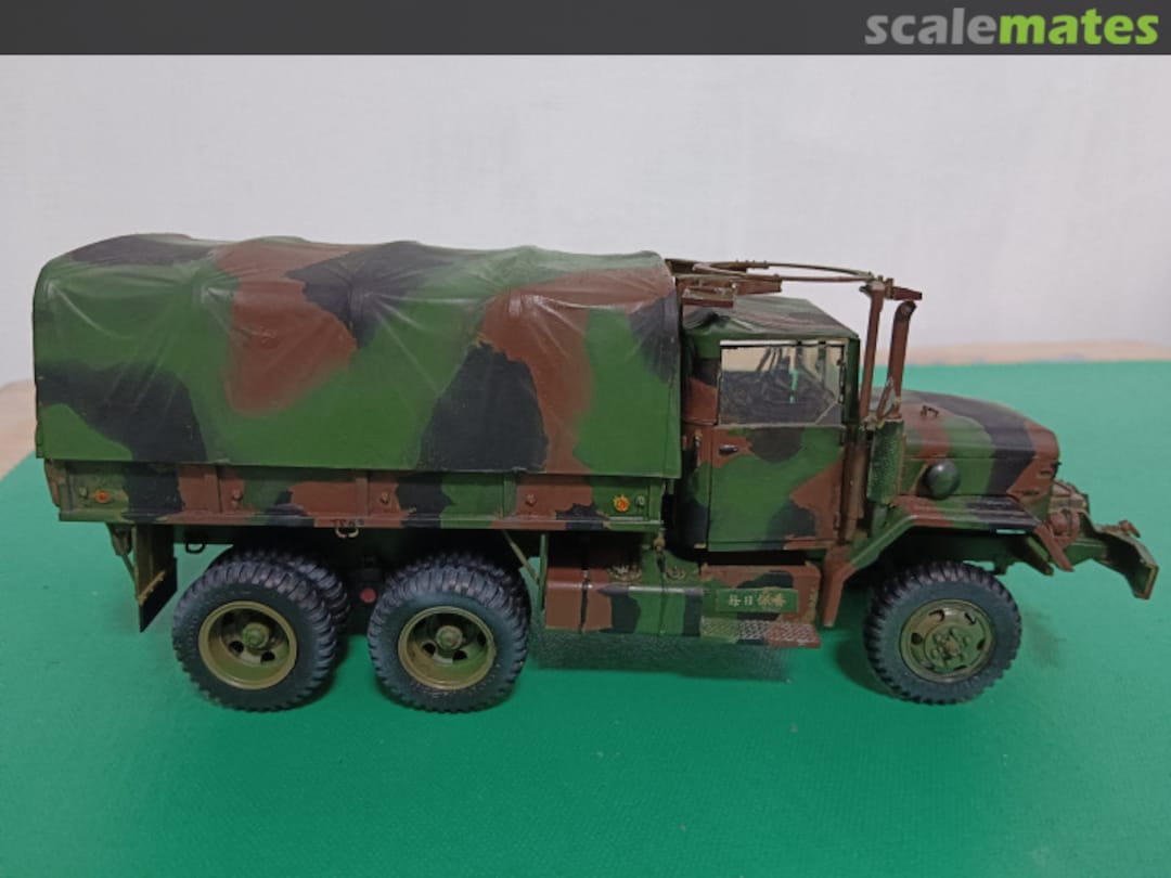 View album, image #19 View album, image #19