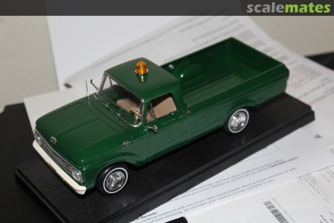 View album, image #1