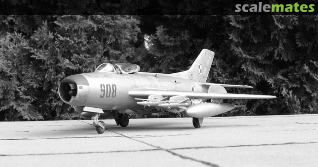 View album, image #1