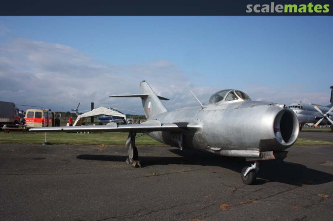 View album, image #1