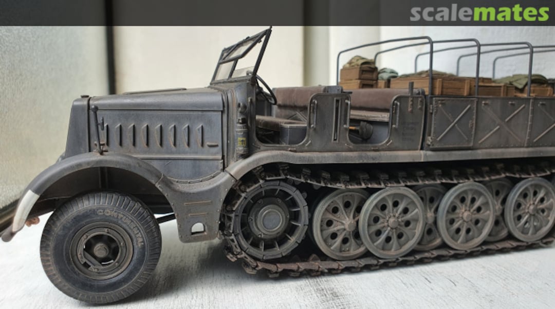 View album, image #1