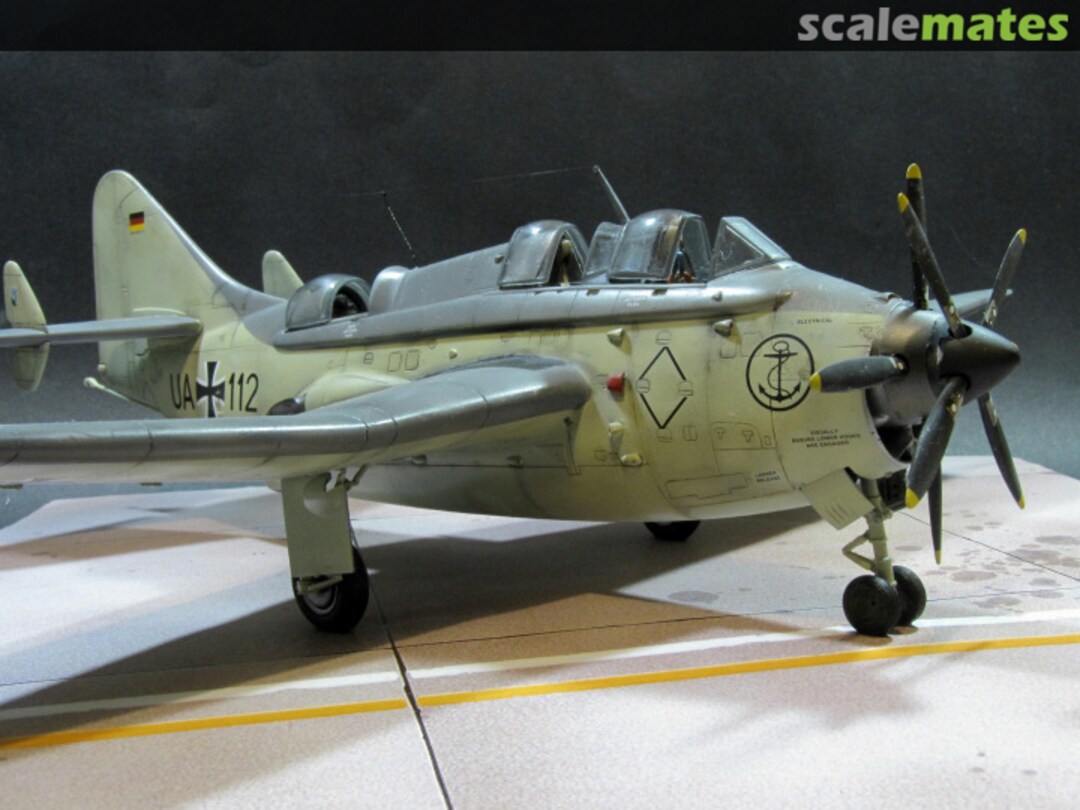 View album, image #1