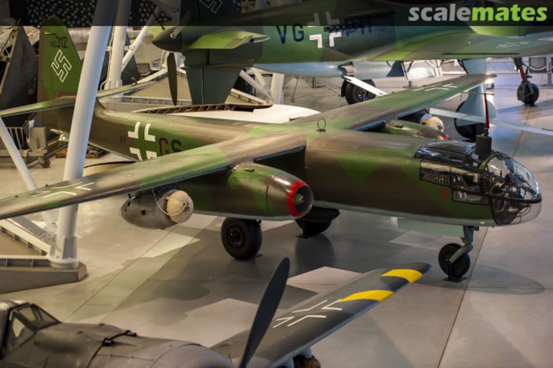 View album, image #1