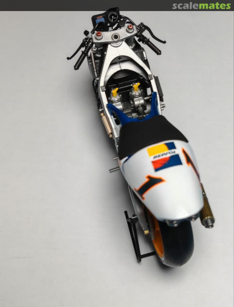 View album, image #1