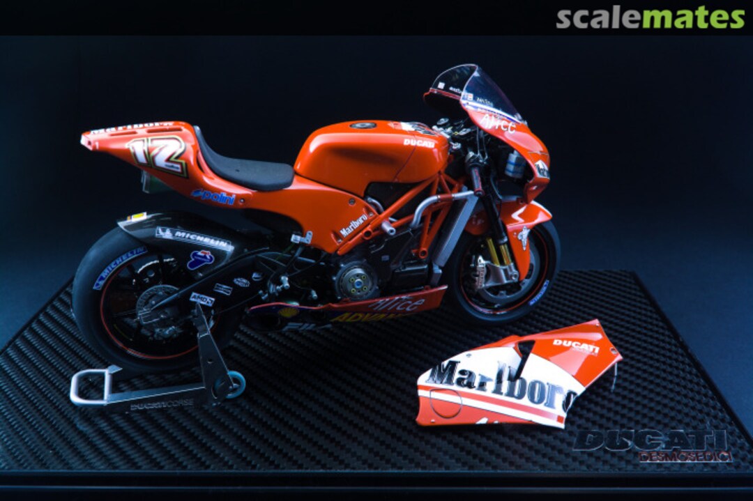 View album, image #1