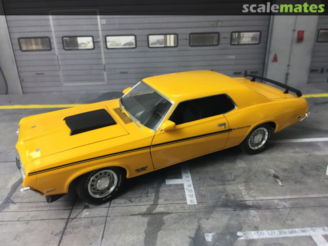 View album, image #1