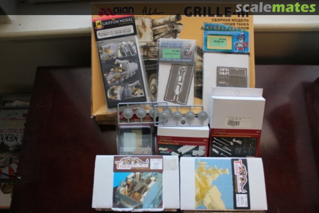 View album, image #1