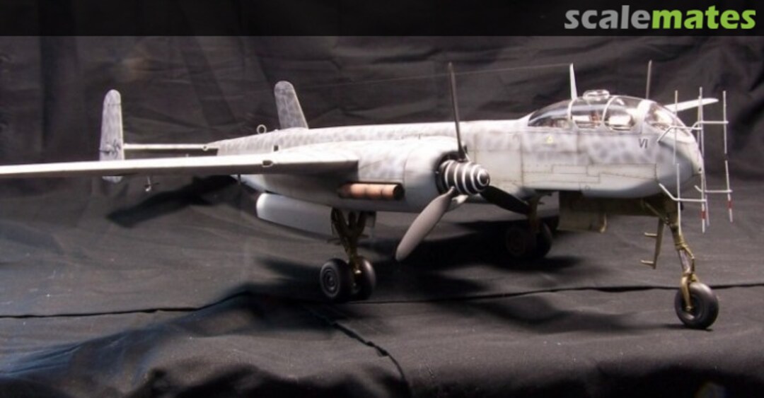 View album, image #1