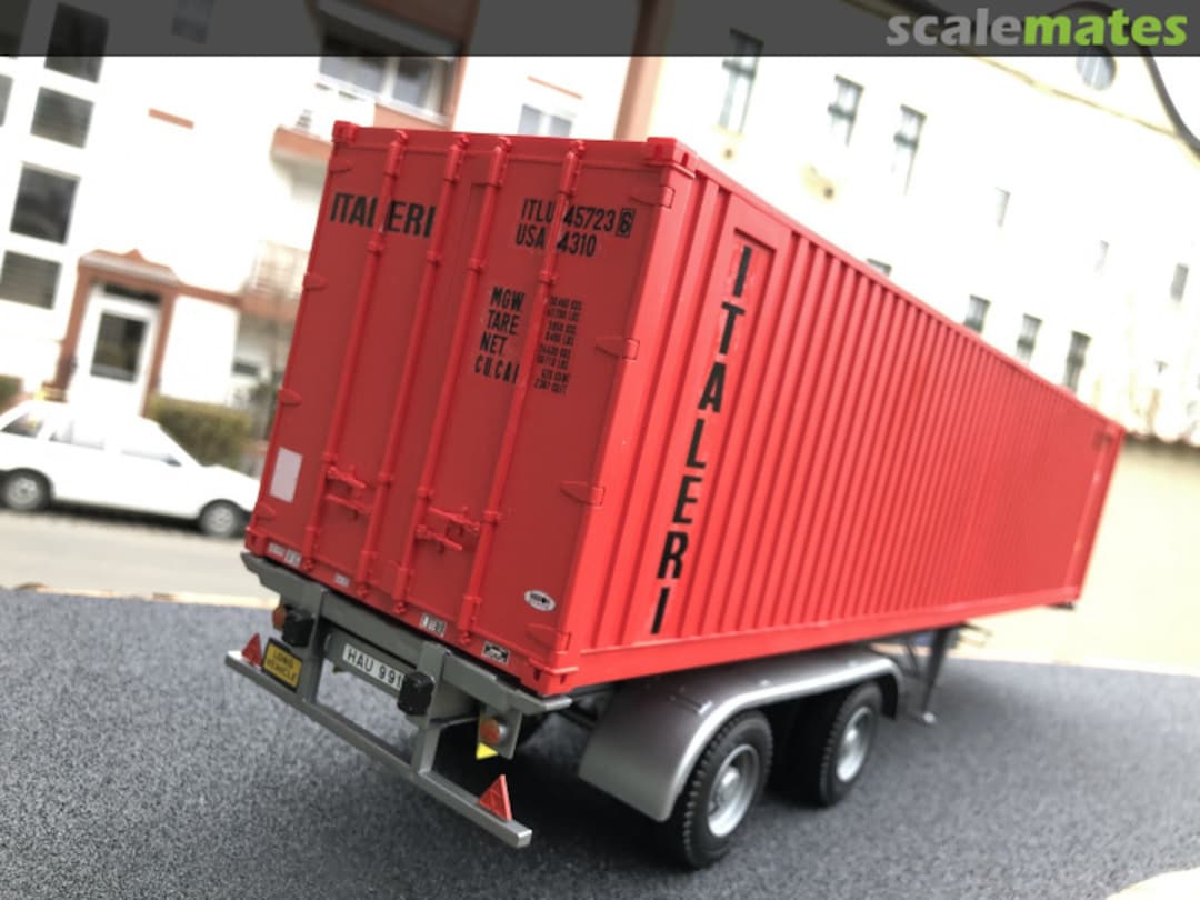 View album, image #1