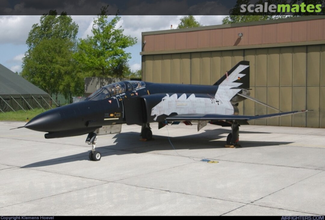 View album, image #6