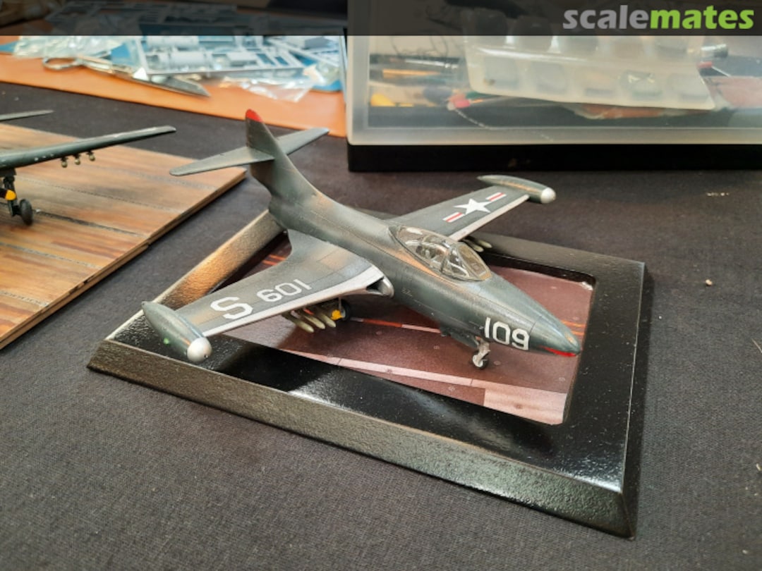 View album, image #1