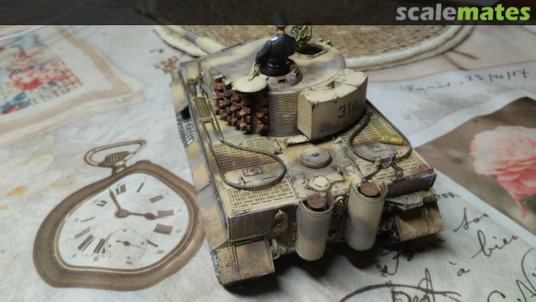 View album, image #1