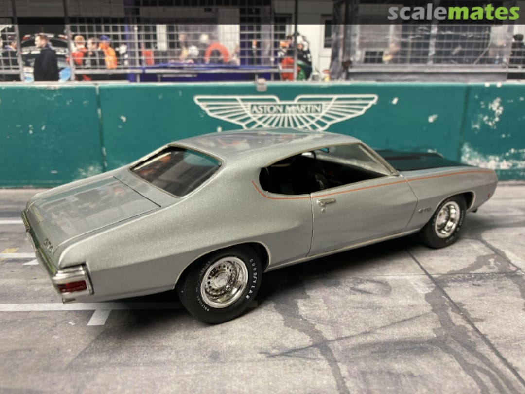 View album, image #2