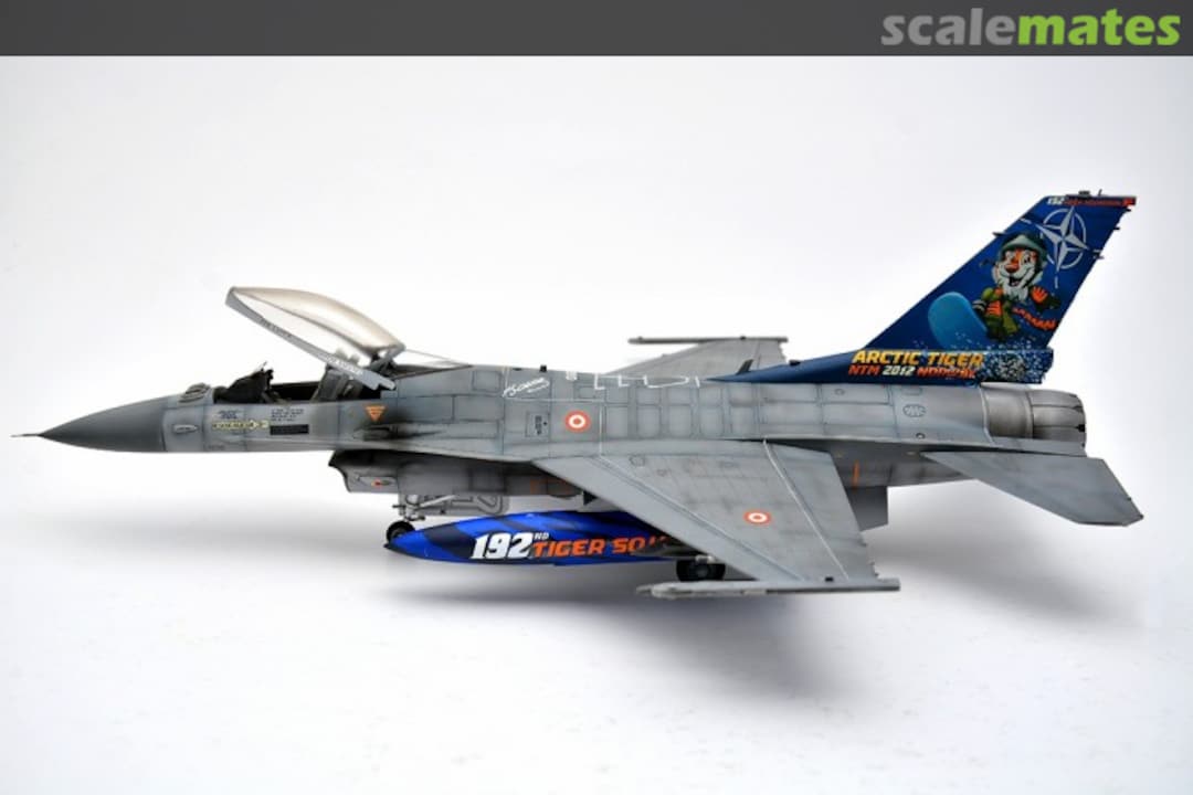 View album, image #1