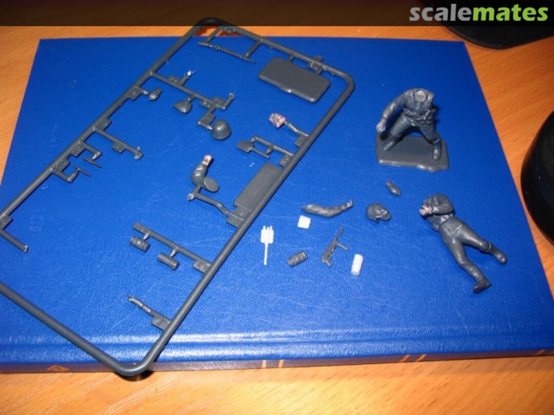 View album, image #1