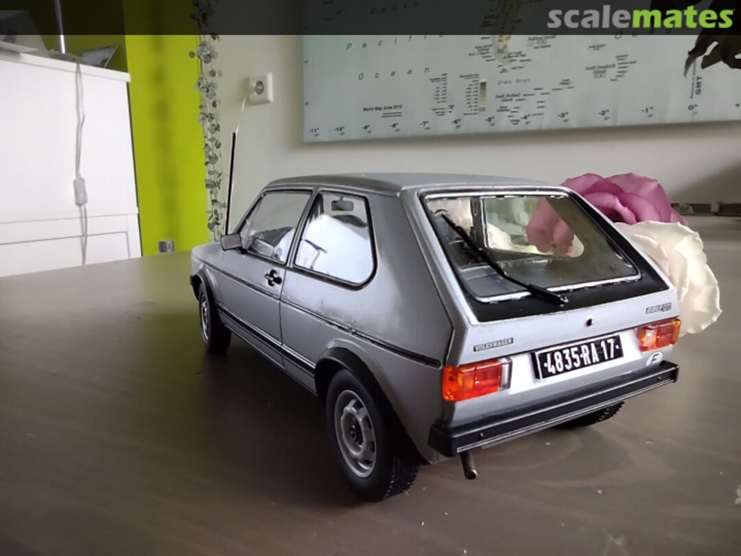 View album, image #1