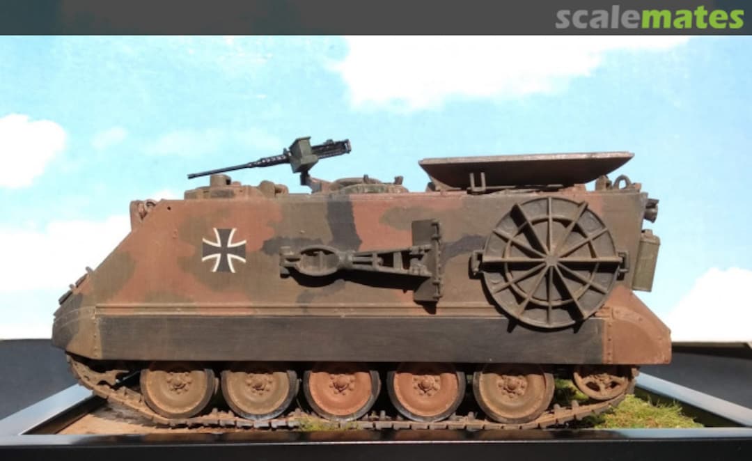 View album, image #1