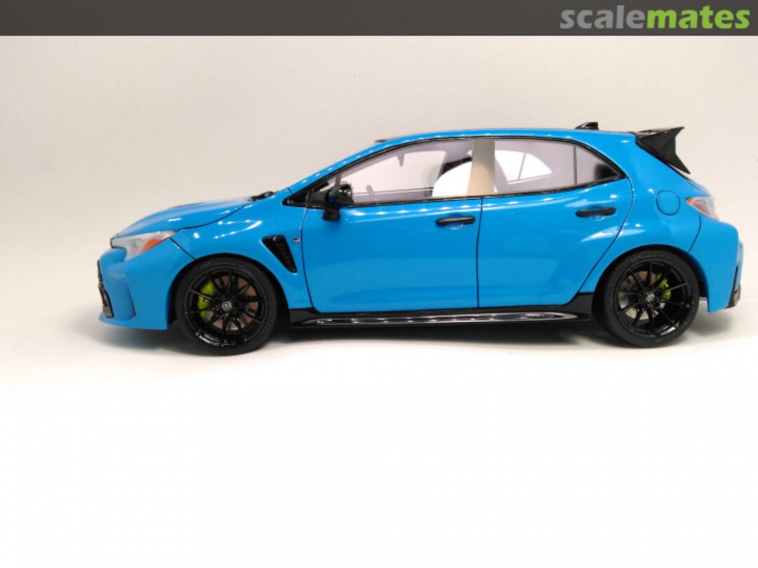 View album, image #1