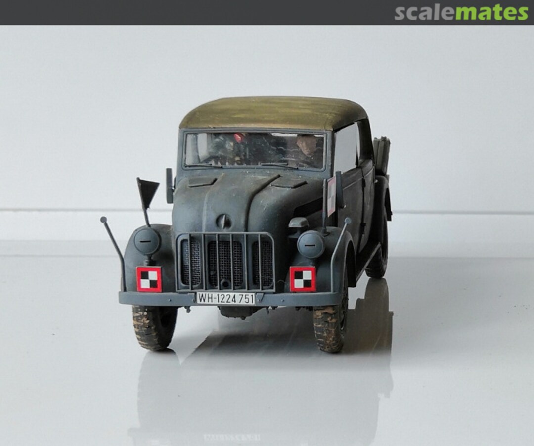 View album, image #1