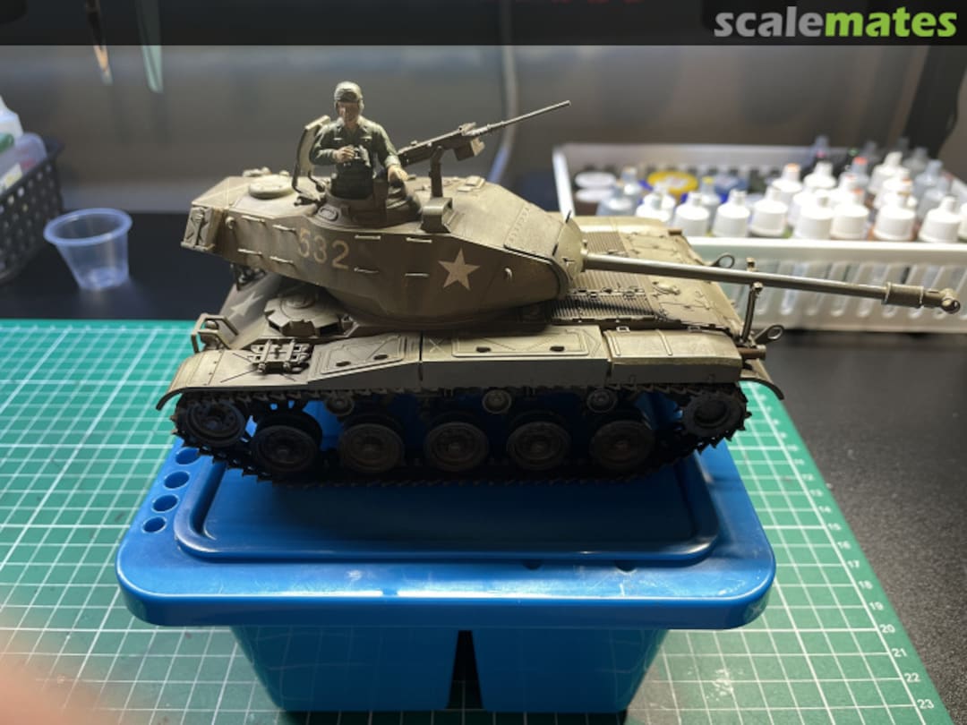 View album, image #1