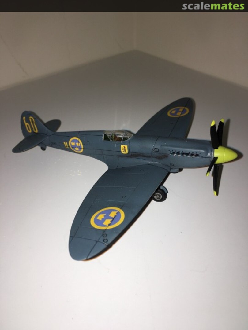 View album, image #1