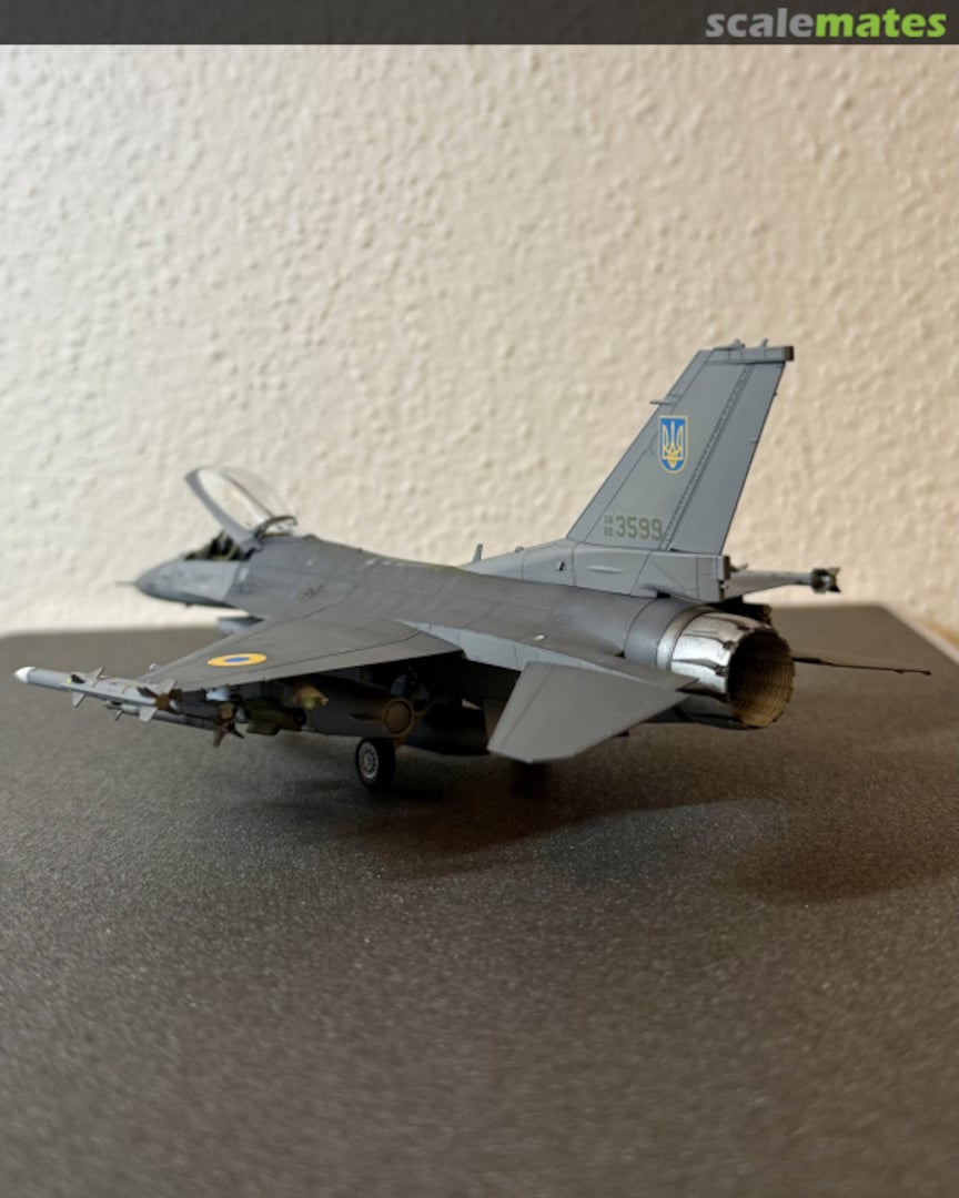 View album, image #1