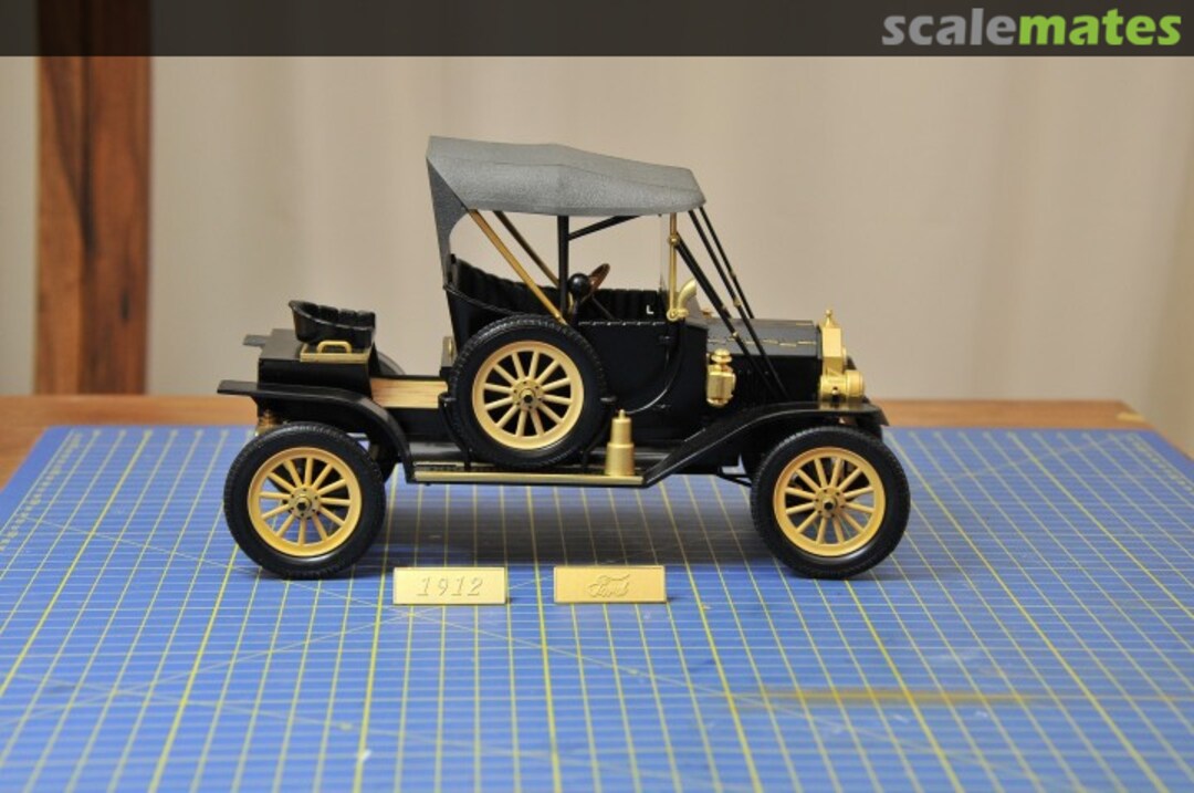 View album, image #1