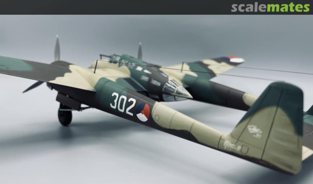 View album, image #1