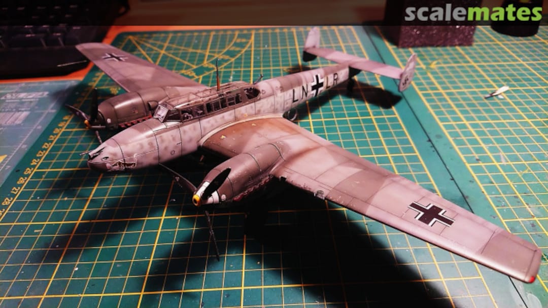 View album, image #1