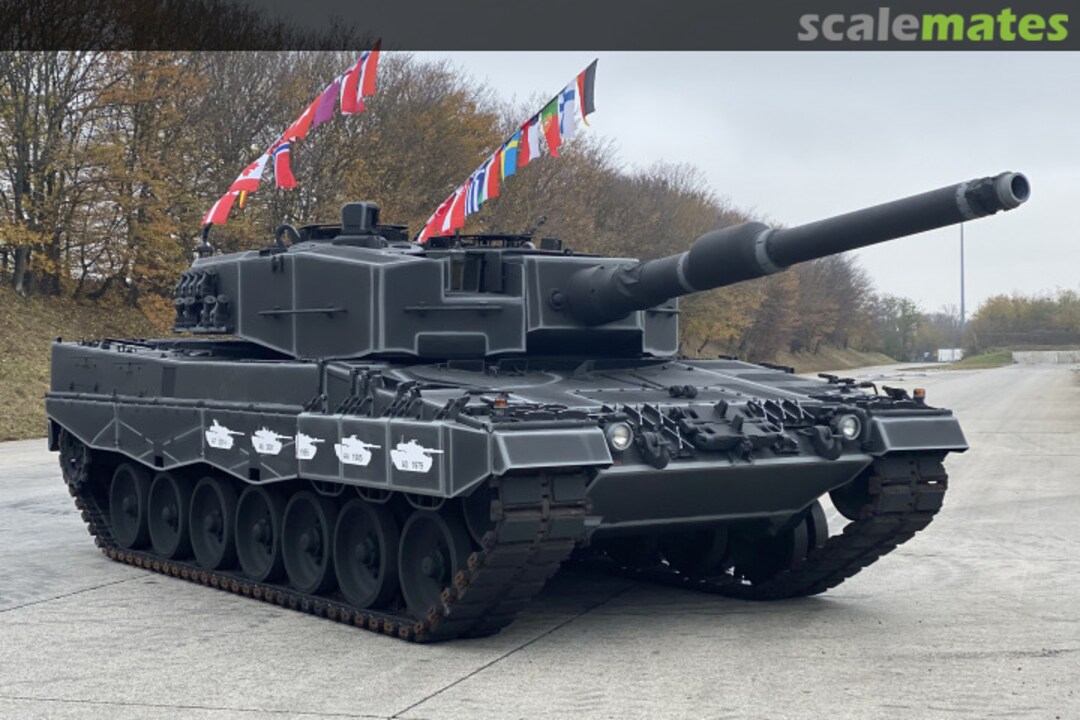 View album, image #1