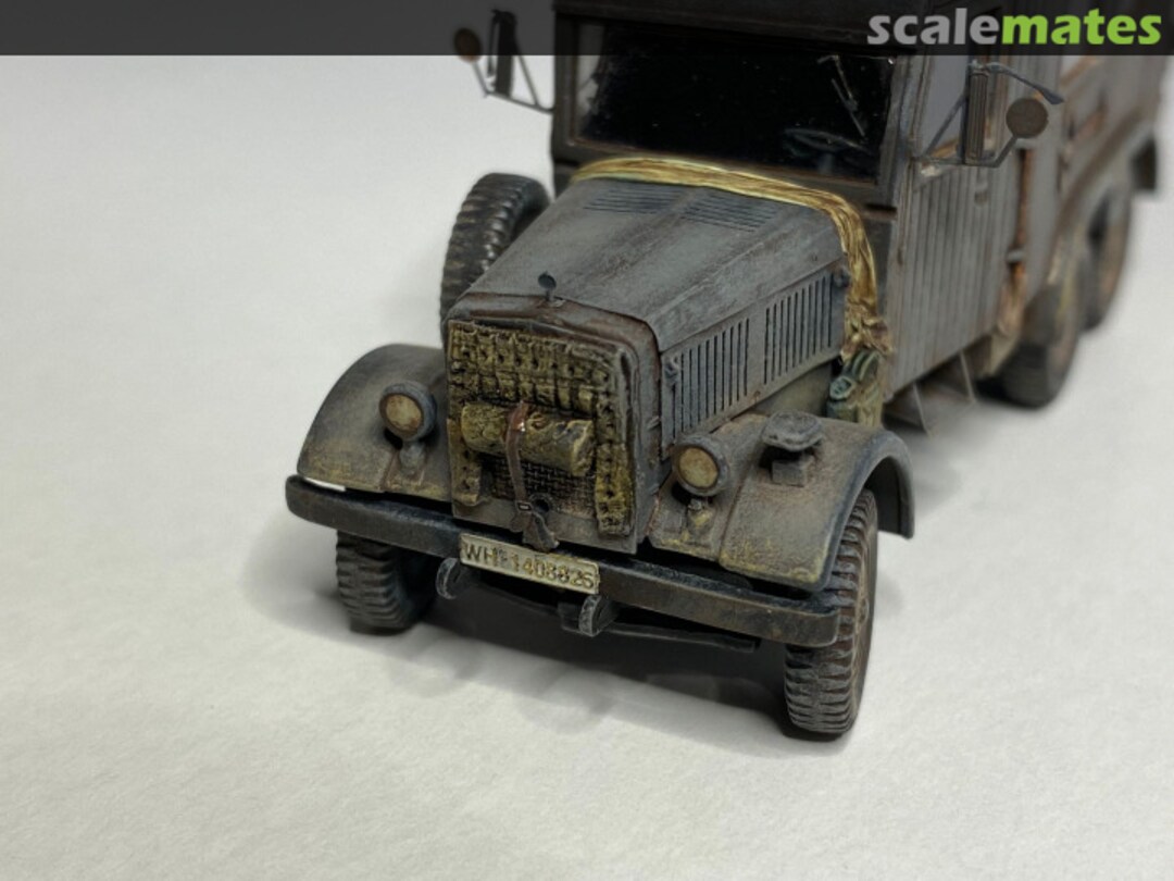 View album, image #1