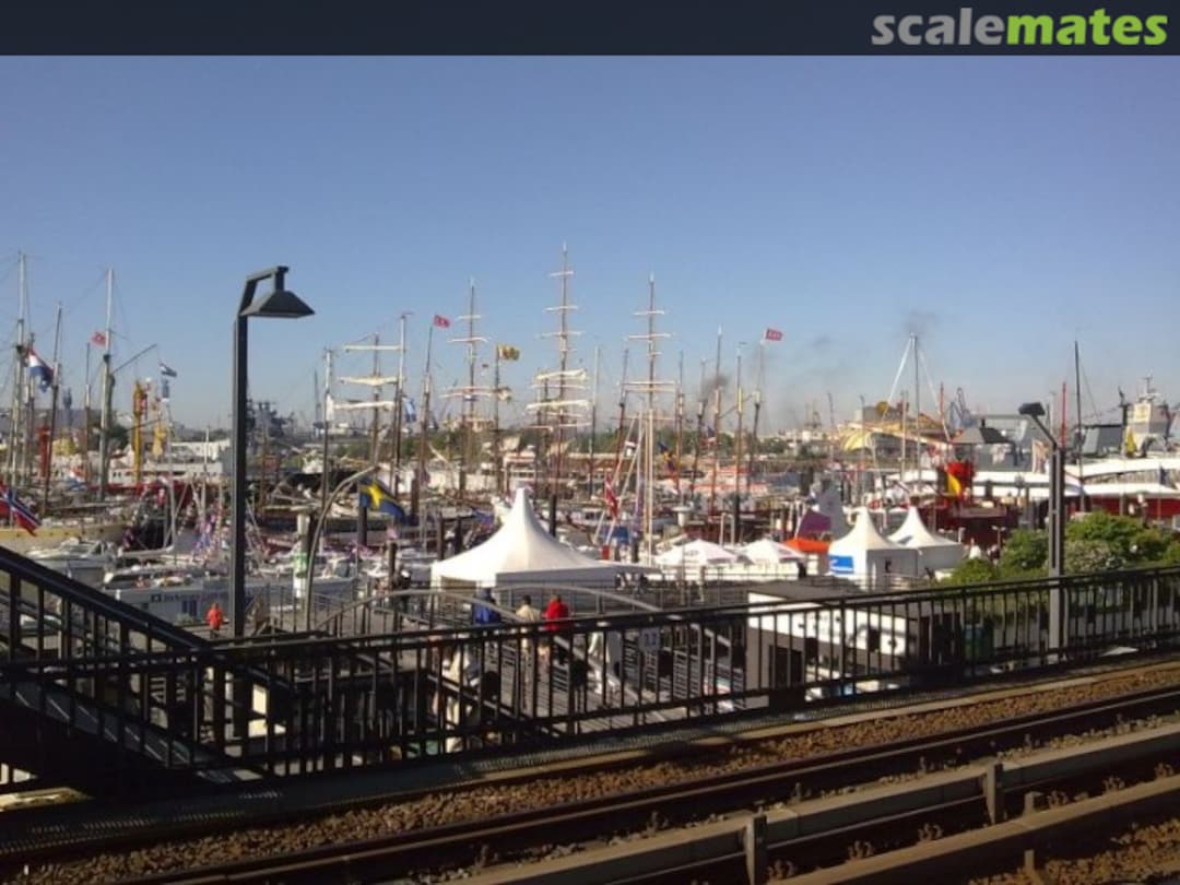 View album, image #1