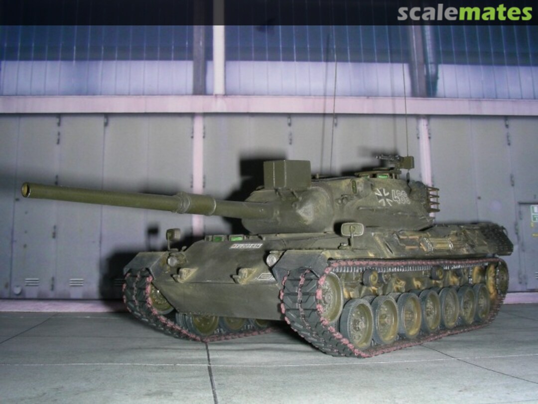 View album, image #1