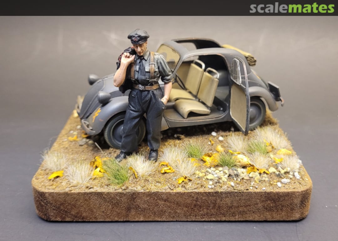 View album, image #1