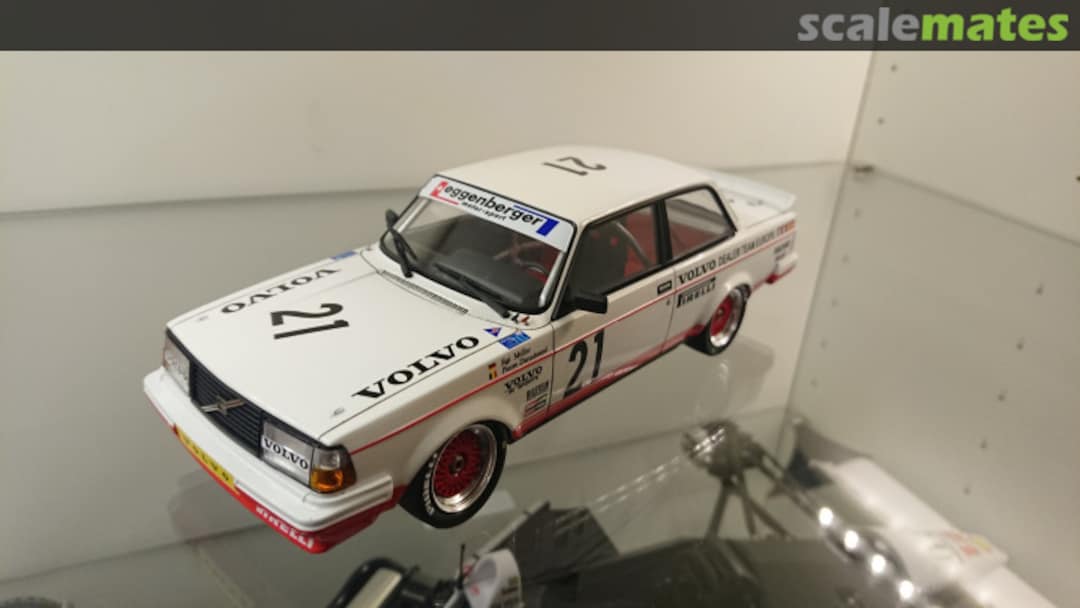 View album, image #1 View album, image #1