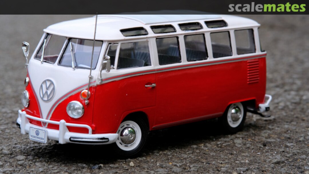 View album, image #1