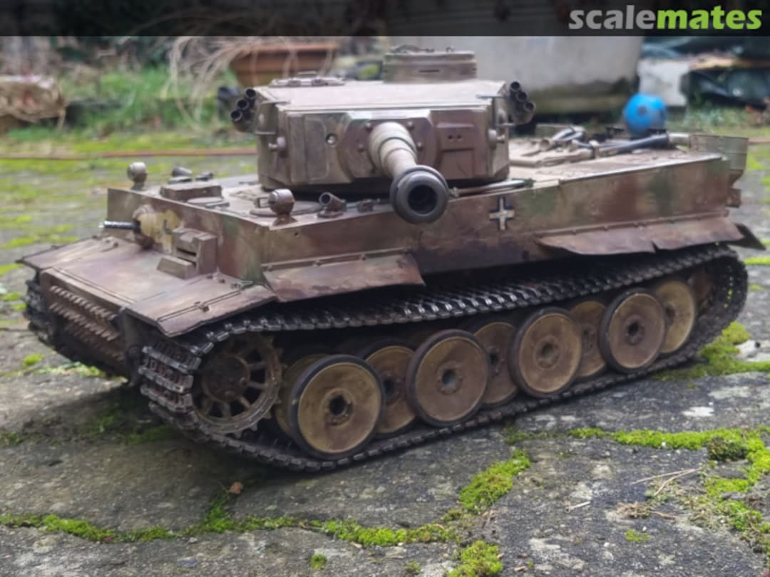 View album, image #1