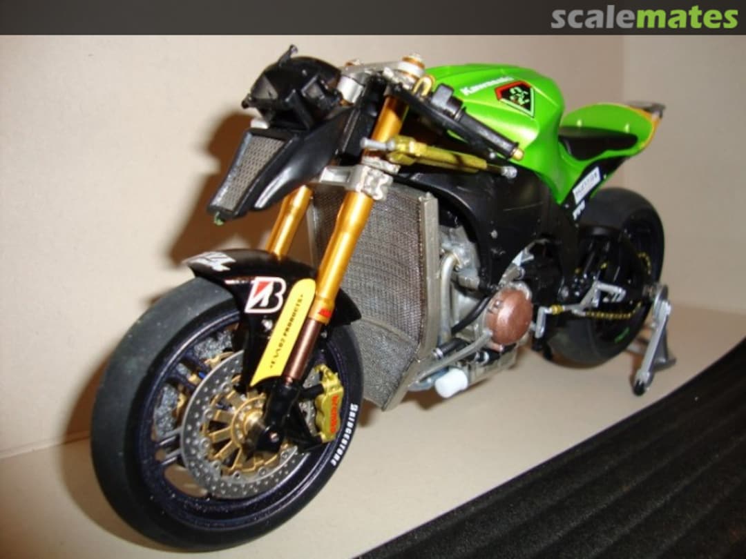 View album, image #1