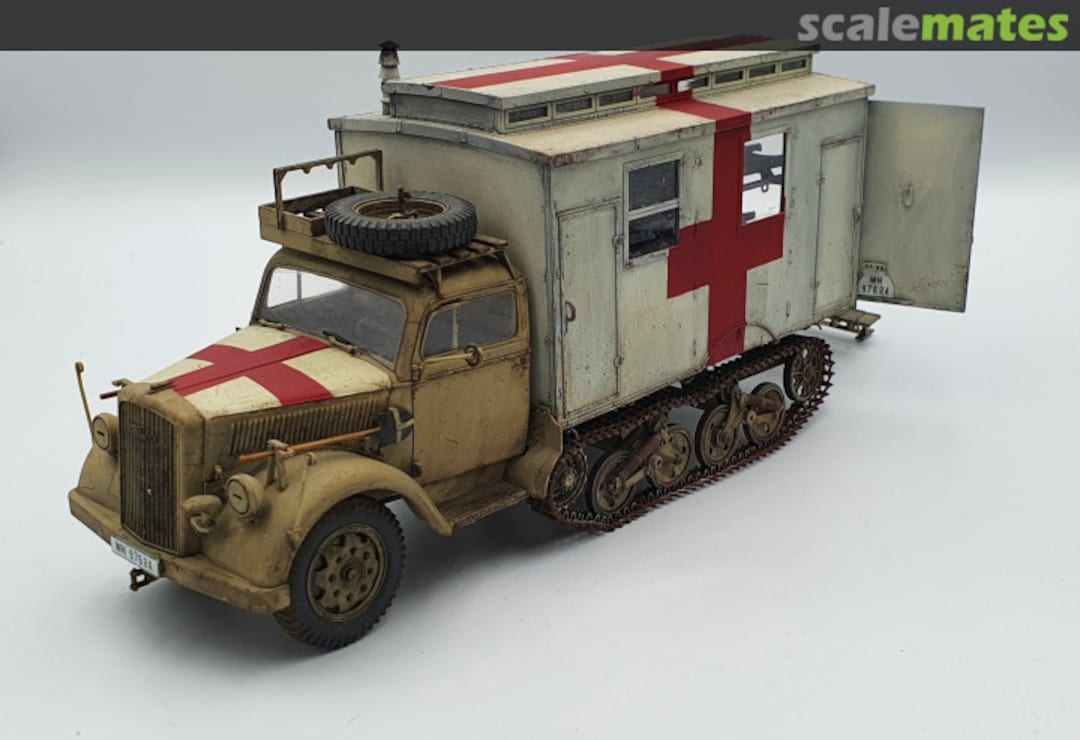 View album, image #1