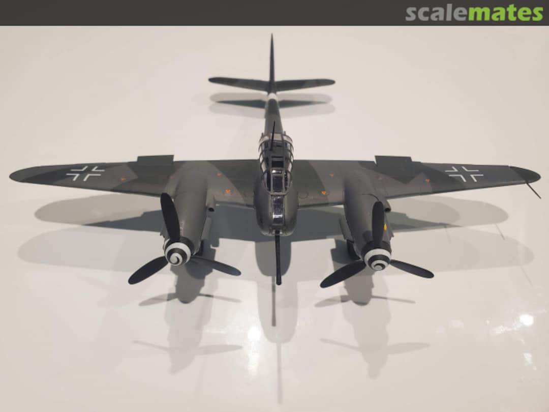 View album, image #1