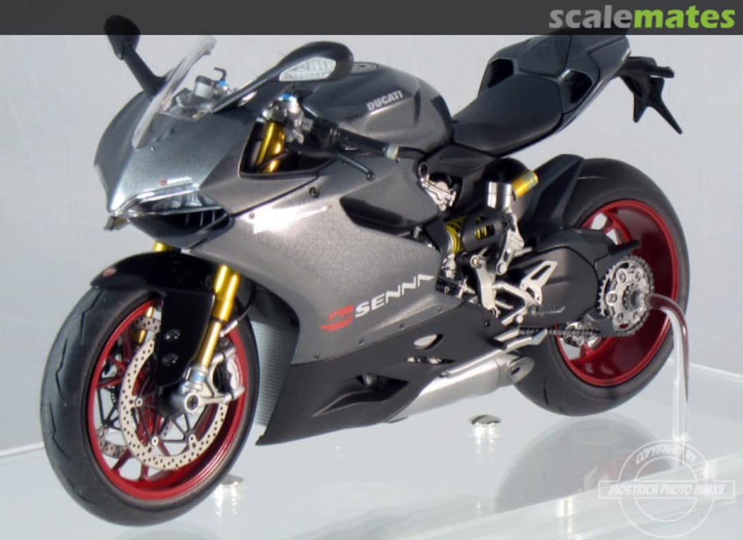 View album, image #32