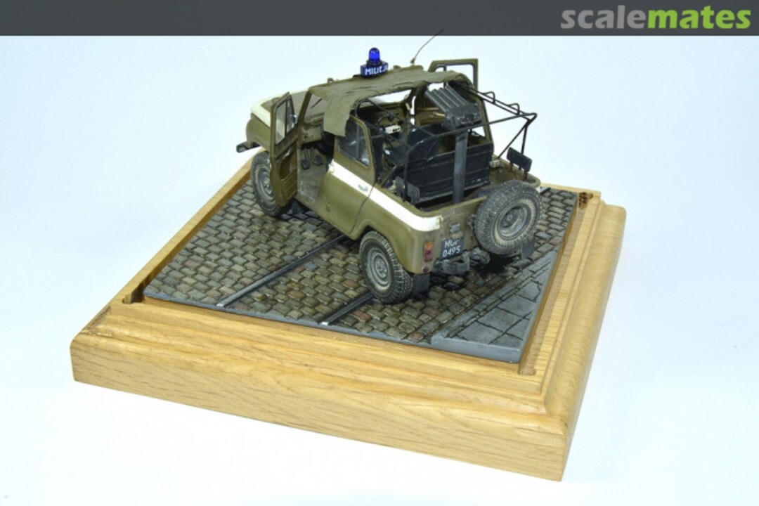 View album, image #1