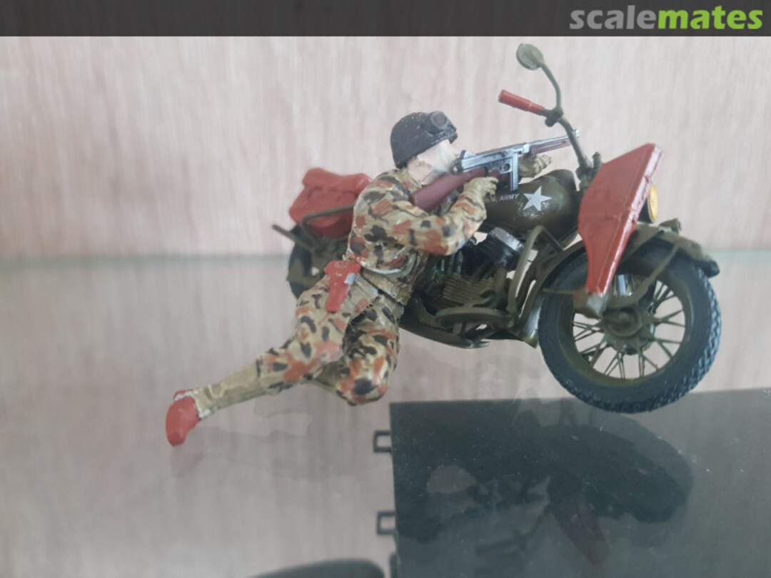 View album, image #2