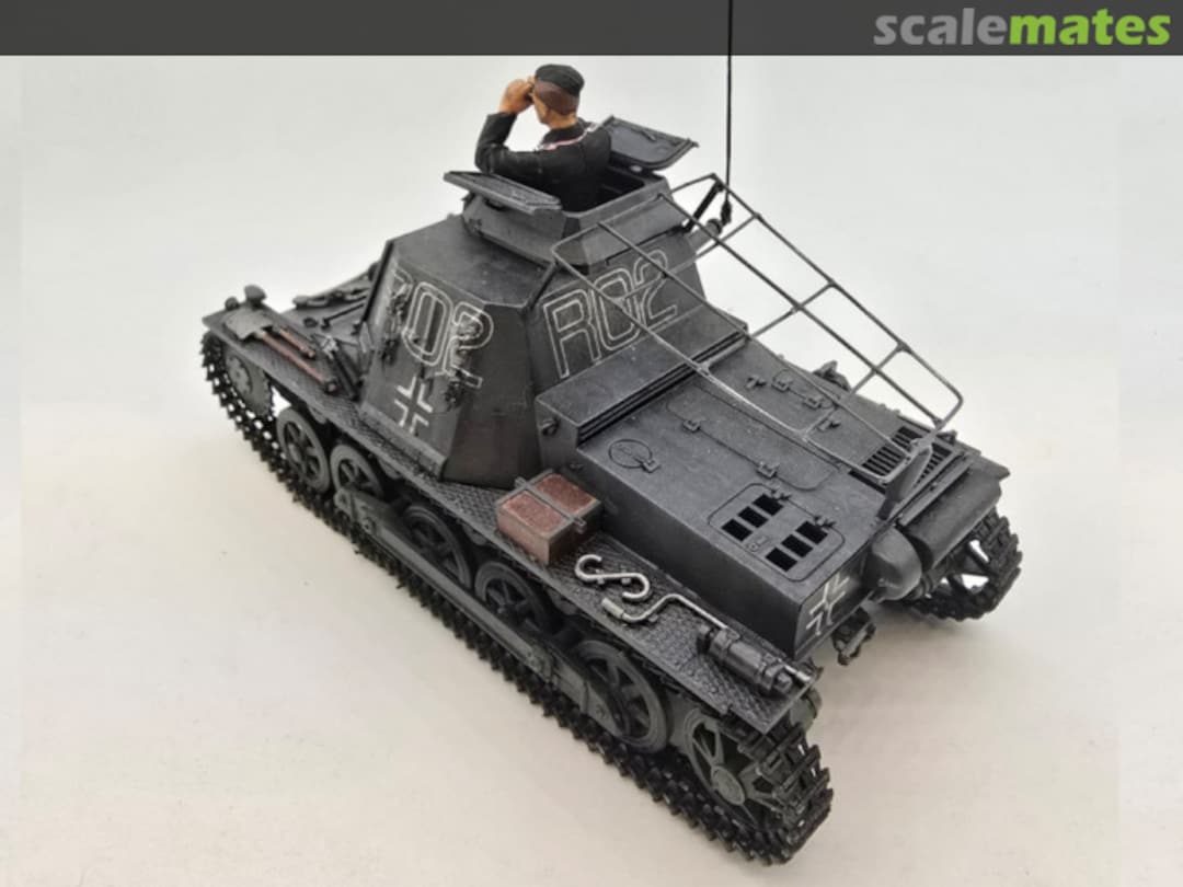 View album, image #1