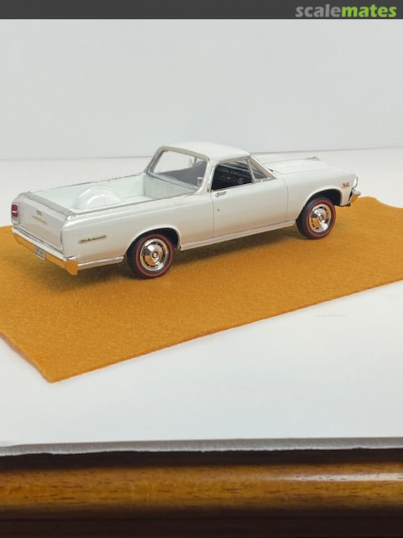 View album, image #1