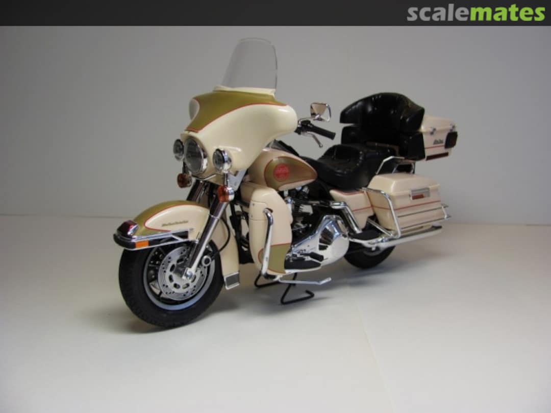 View album, image #1