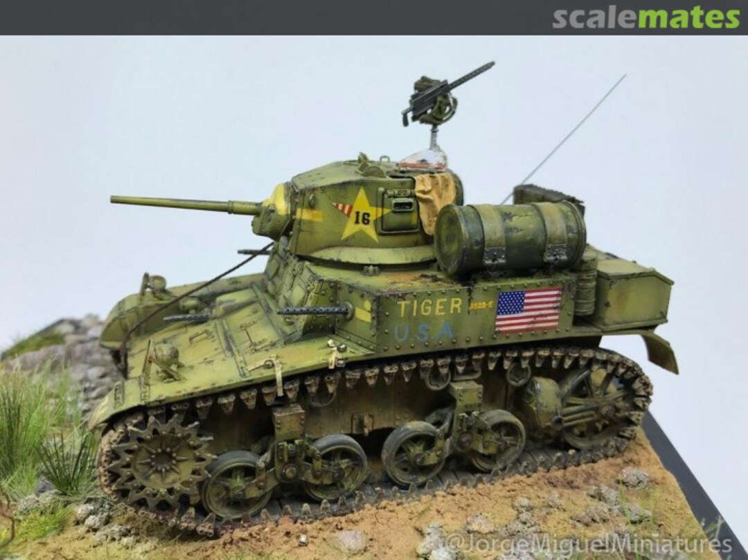 View album, image #1