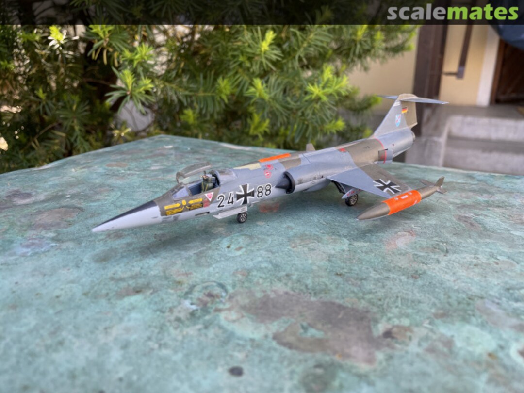 View album, image #1